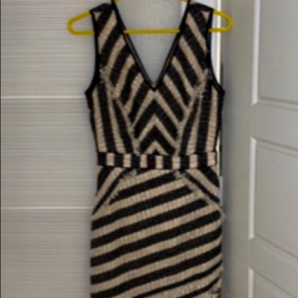 New Med strapless v-neck midi Unique fringed dress - Picture 5 of 12